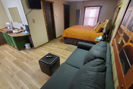 Picketwire Lodges in Weston, Colorado