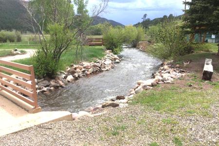 Picketwire Lodges in Weston, Colorado